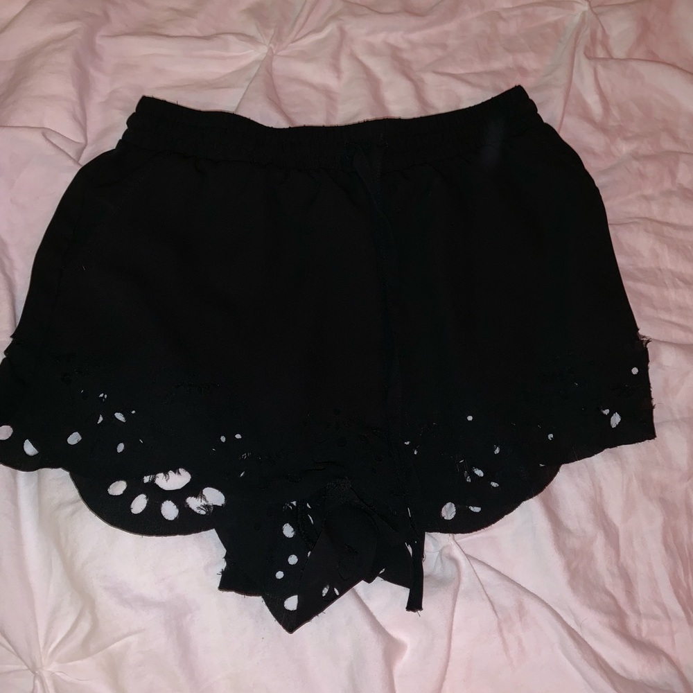Brandy Melville flowy shorts